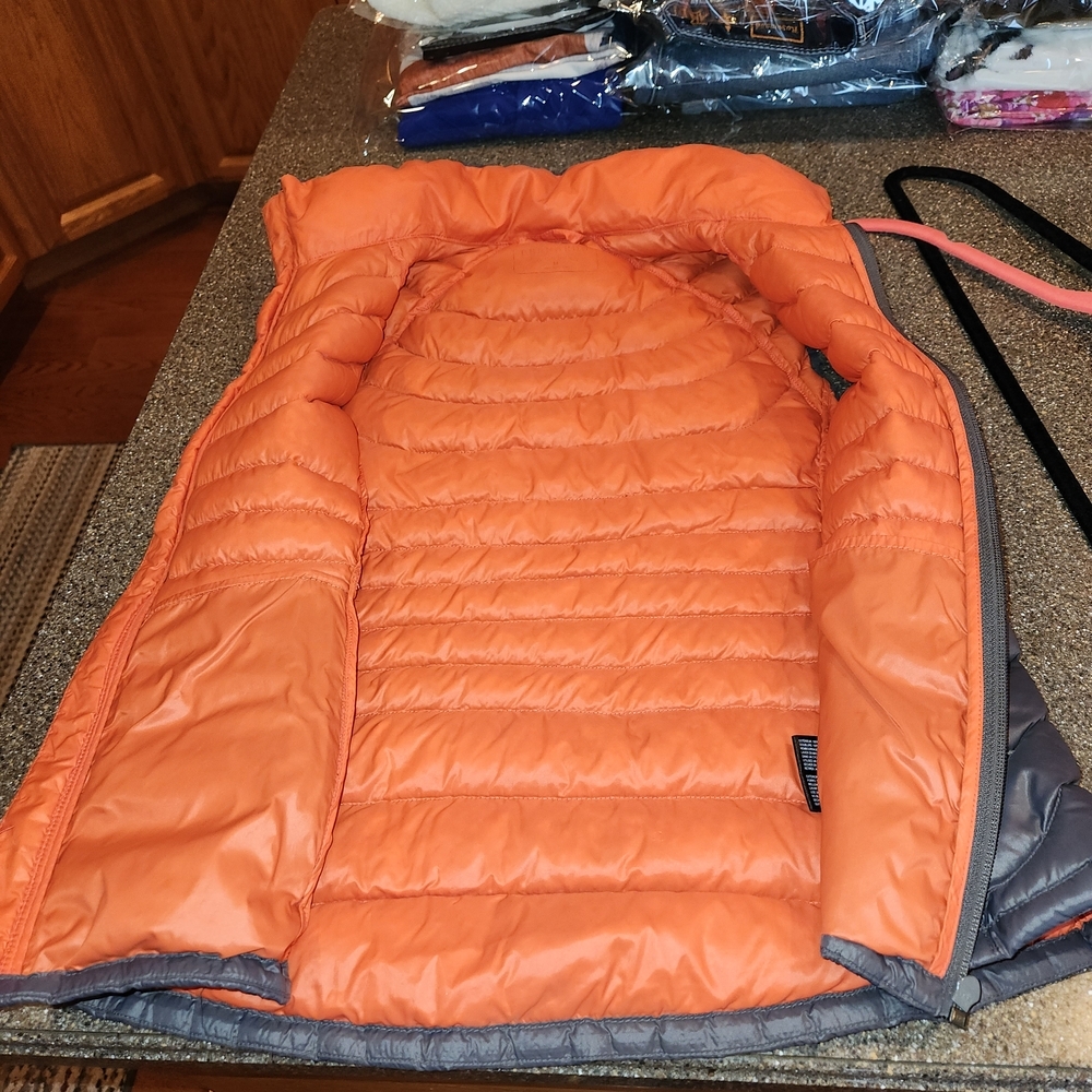Bernardo Goose Down Puffer Vest Size M Charcoal Grey Orange Inner Lightweight - Picture 6 of 11